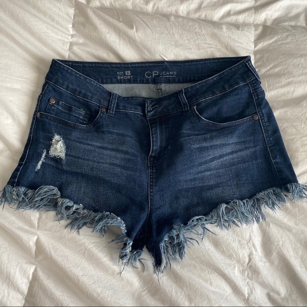 ⚡️ CP ⚡️Jean Shorts Sz 13 Fringe